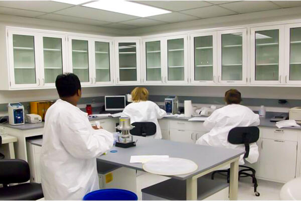 Life Sciences Construction Chicago - Fresenius Kabi microbiology testing lab